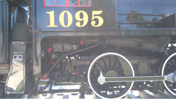 Old engine 1095 - www.incredible-kingston.com