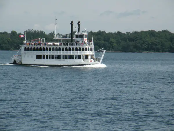 Island Queen 1000 Islands cruise out of Kingston